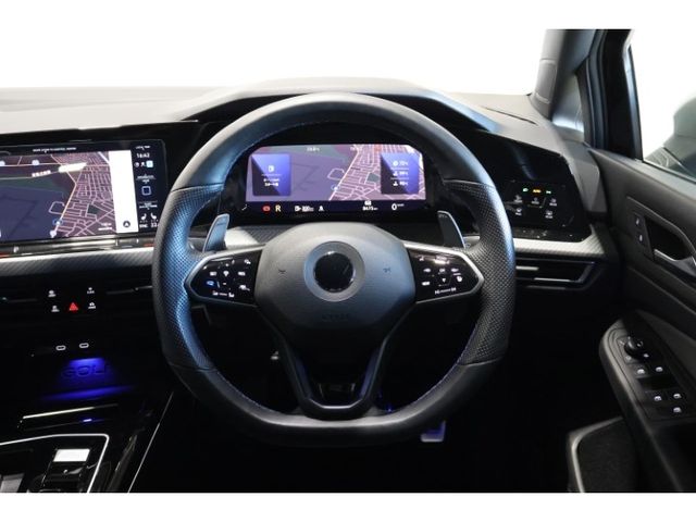 VOLKSWAGEN GOLF R