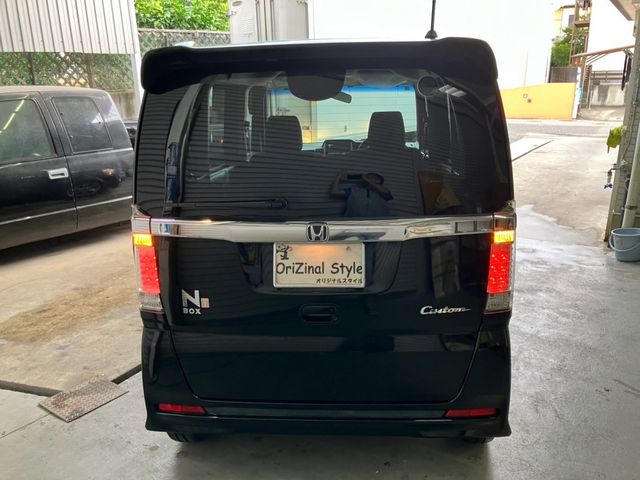 N BOX CUSTOM