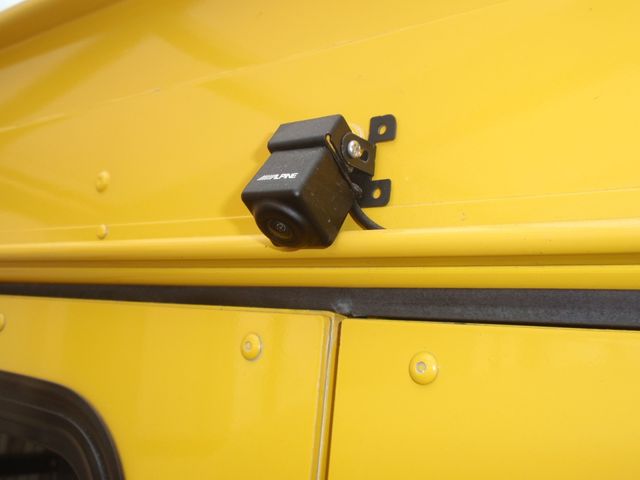 HUMMER H1