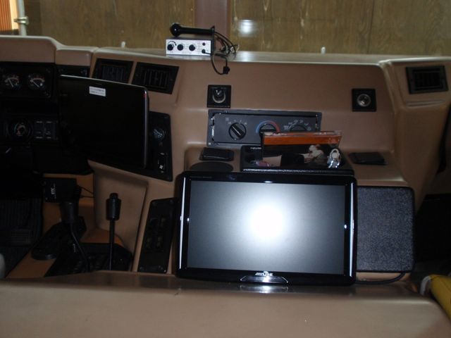HUMMER H1