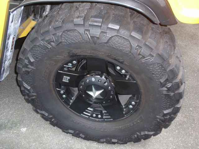HUMMER H1