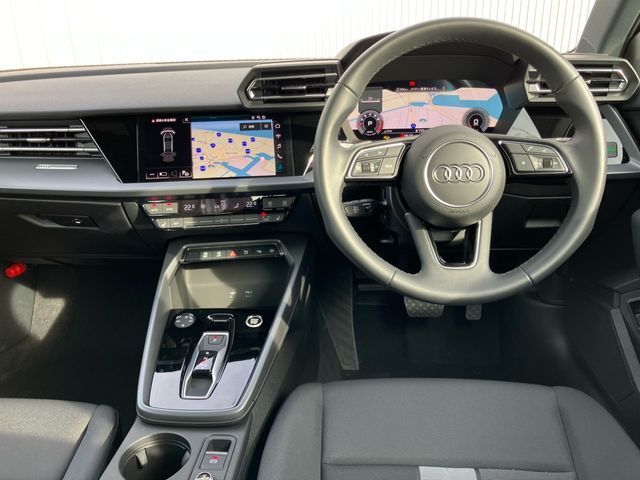 AUDI A3 Sedan