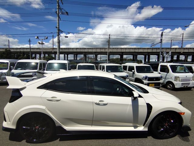 CIVIC hatchback