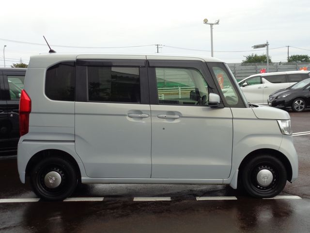 N BOX 4WD