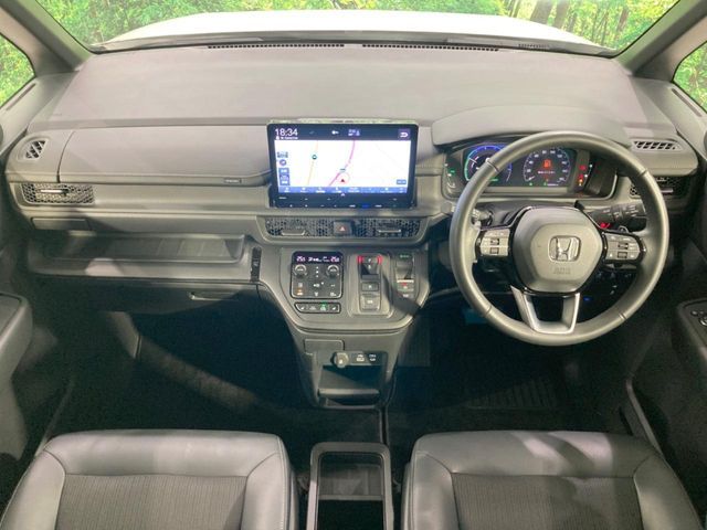STEPWAGON e:HEV SPADA