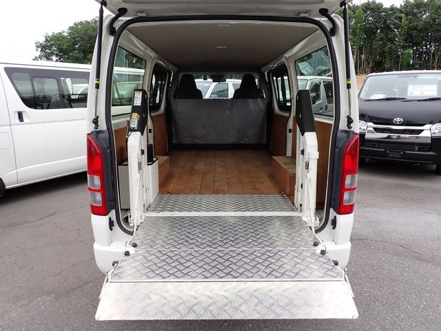HIACE van 1.2t 2WD