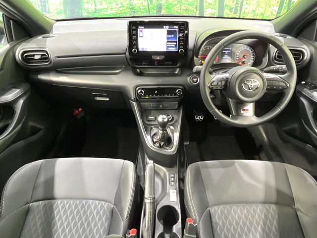 GR YARIS