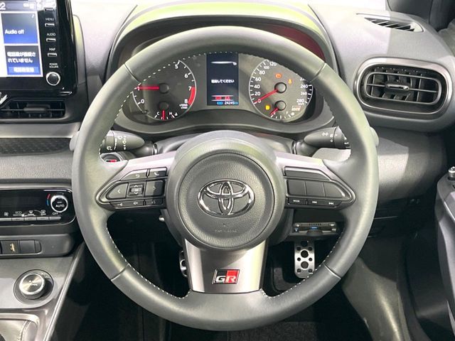GR YARIS