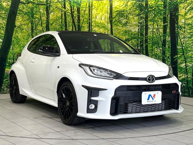 GR YARIS