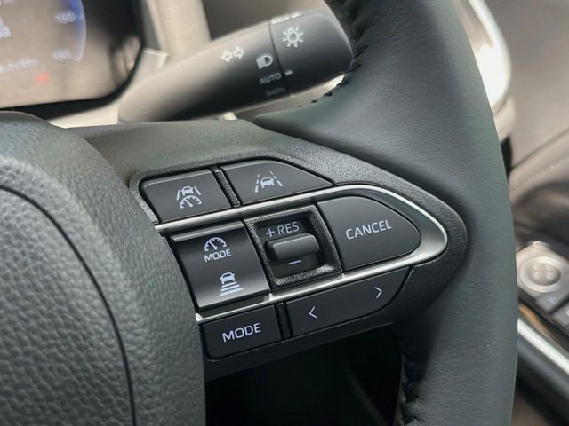 VOXY HYBRID