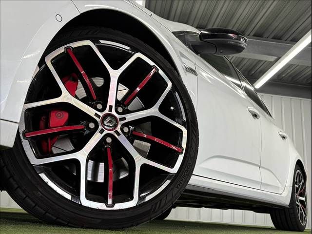 RENAULT MEGANE hatchback