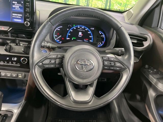 YARIS CROSS HYBRID