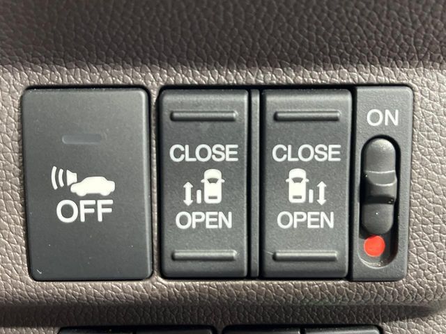 FREED HYBRID 4WD