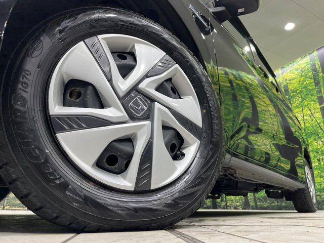 FREED HYBRID 4WD