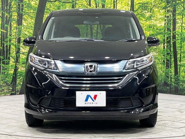 FREED HYBRID 4WD