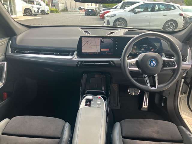 BMW iX1