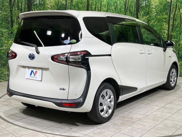 SIENTA HYBRID