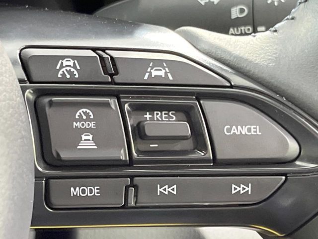 YARIS CROSS HYBRID