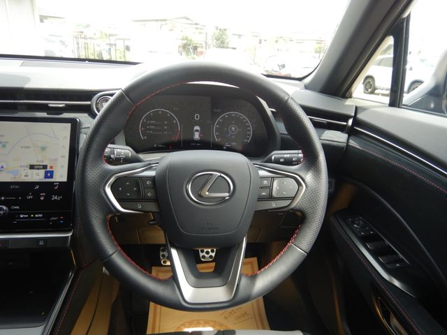 LEXUS LBX