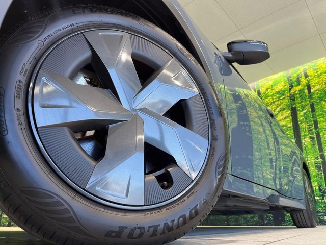 PRIUS 4WD