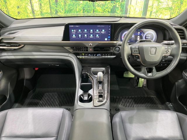 CROWN SPORT