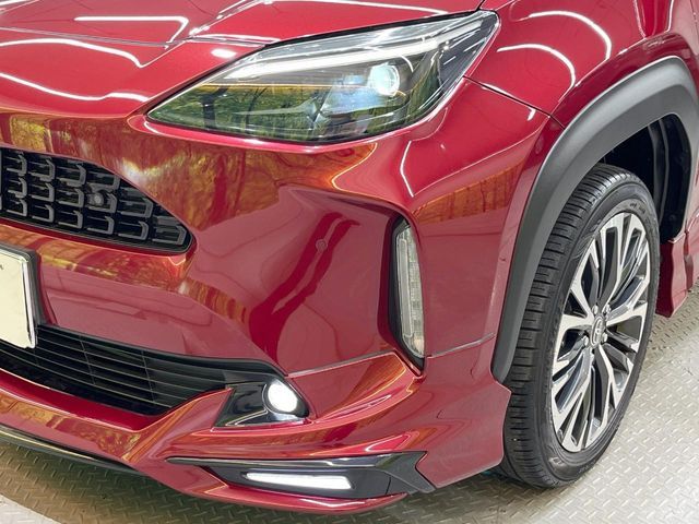YARIS CROSS HYBRID
