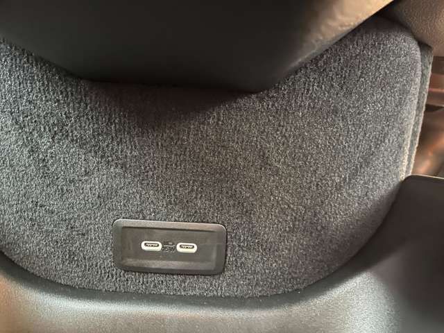 MERCEDES BENZ EQE