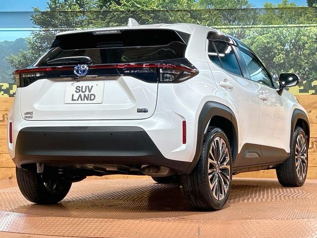 YARIS CROSS HYBRID