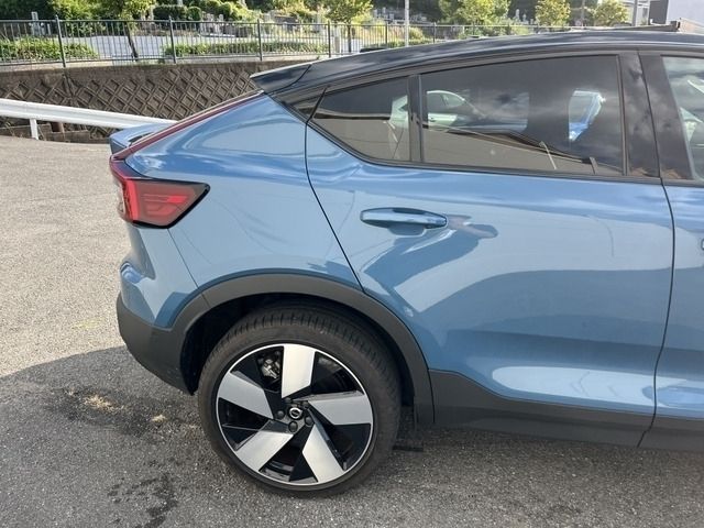 VOLVO C40