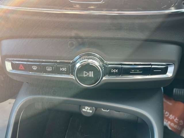VOLVO C40