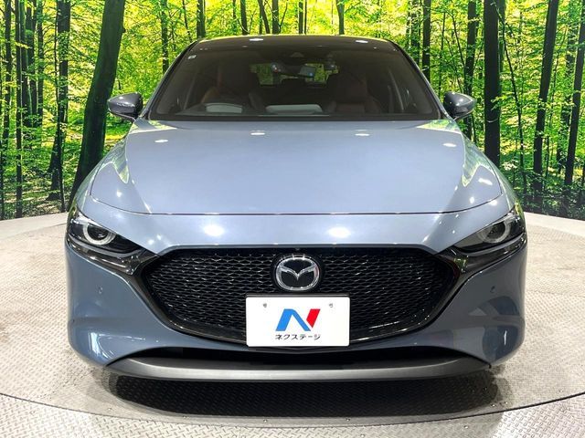 MAZDA3 FASTBACK
