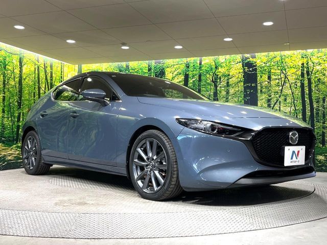 MAZDA3 FASTBACK