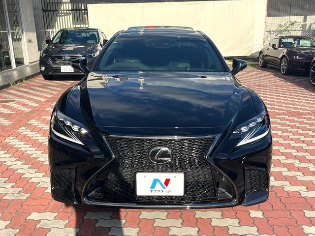 LEXUS LS500 4WD