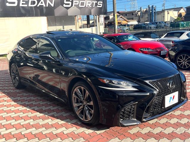 LEXUS LS500 4WD