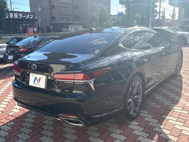 LEXUS LS500 4WD