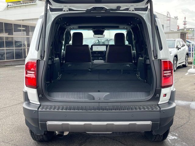 LANDCRUISER 250