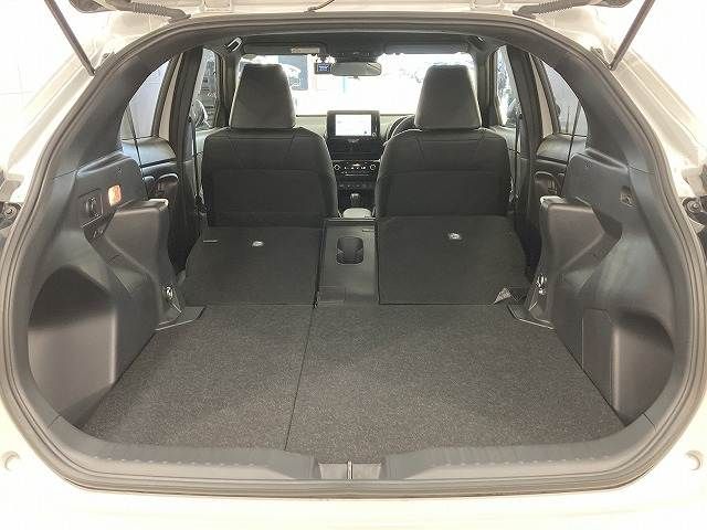 YARIS CROSS