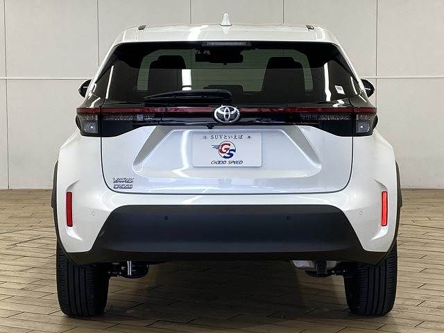 YARIS CROSS