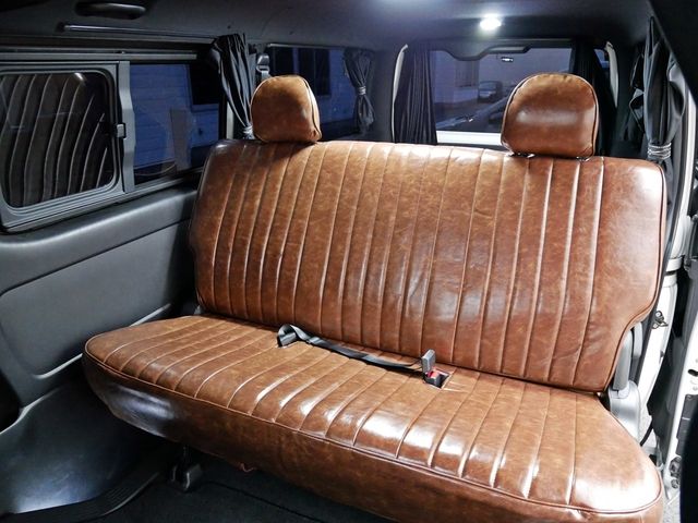 HIACE van 4WD
