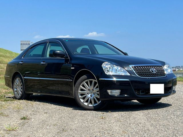 CROWN MAJESTA 4WD