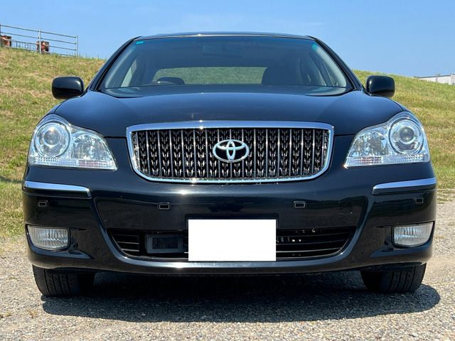 CROWN MAJESTA 4WD