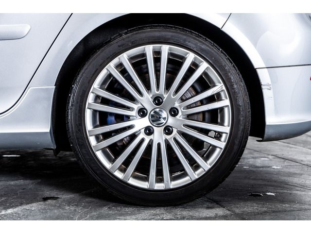 VOLKSWAGEN GOLF 4WD