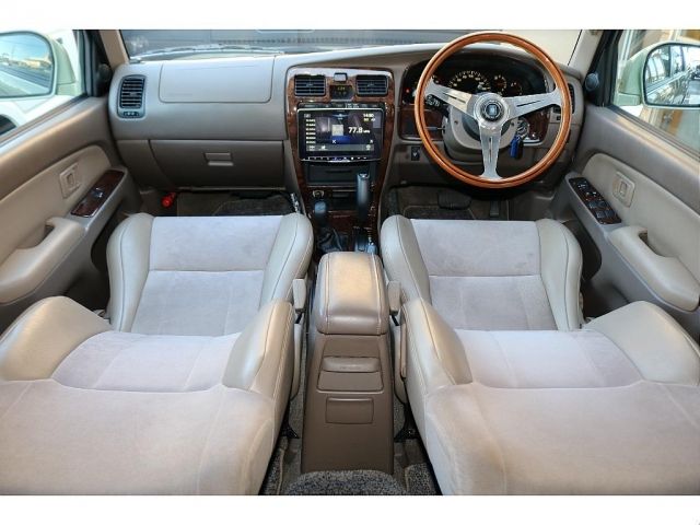 HILUXSURF wagon 4WD