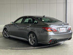 CROWN sedan hybrid