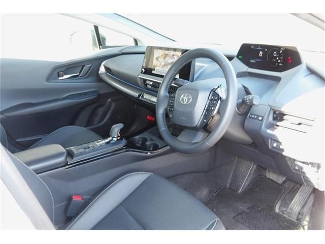 PRIUS 4WD