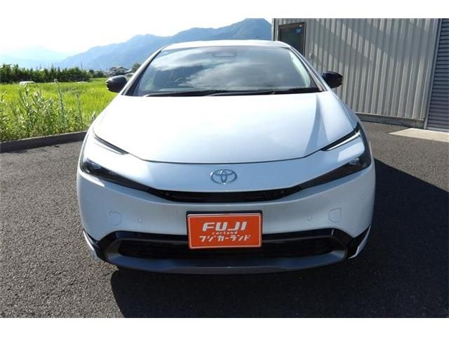 PRIUS 4WD