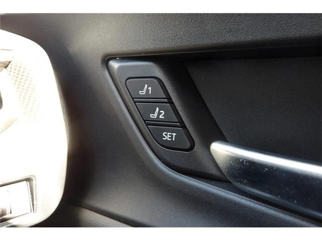 PRIUS 4WD