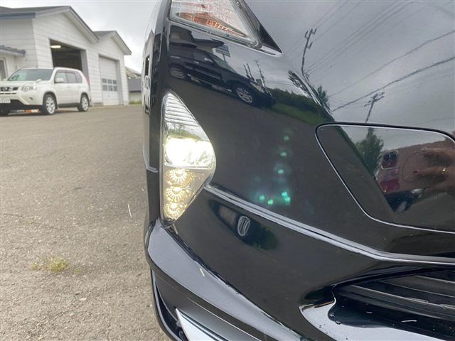 PRIUS 4WD