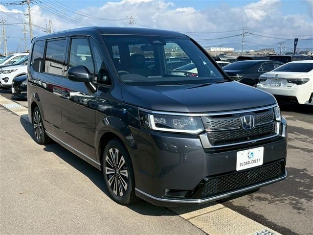 STEPWAGON e:HEV SPADA