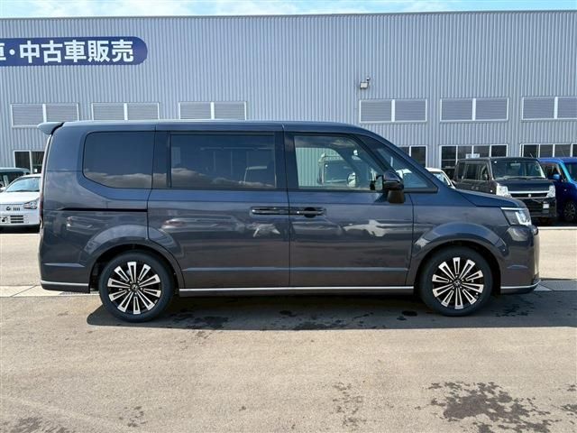 STEPWAGON e:HEV SPADA